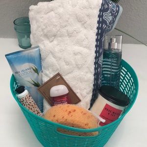 Spa gift basket